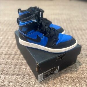 Youth Jordan 1 Mid